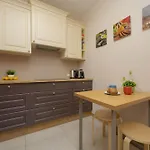 Appartement Perfectly Located Exceptional In By Renters