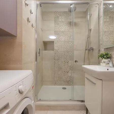 Apartament Perfectly Located Exceptional In By Renters Warszawa