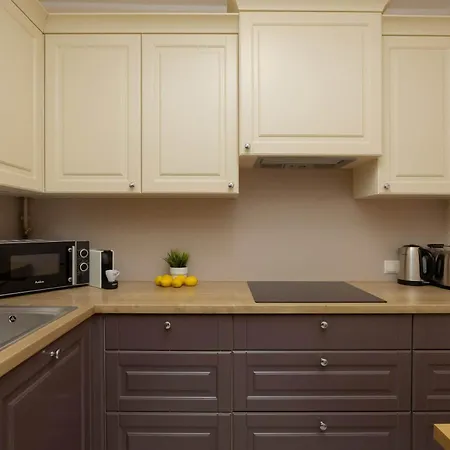 דירה Perfectly Located Exceptional In By Renters *