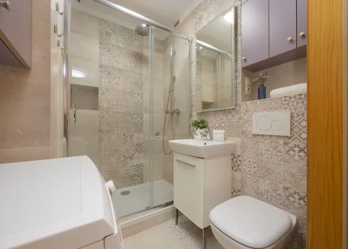 Perfectly Located Exceptional In By Renters Lejlighed Warszawa