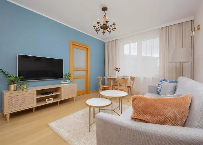 Perfectly Located Exceptional In By Renters Warszawa