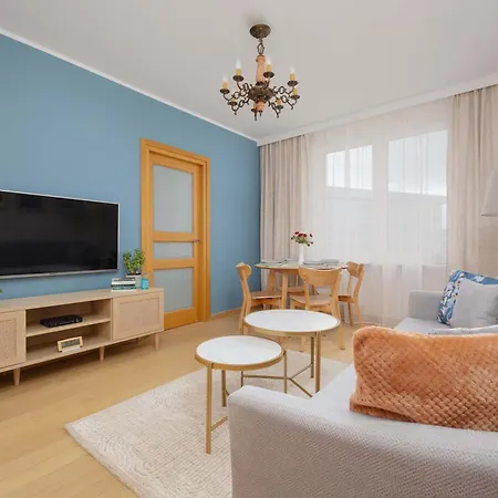 Perfectly Located Exceptional In By Renters Varsóvia